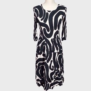 Alquema Smash Pocket Midi Dress Size 0 US 2-4 Crinkle Pleat Black White Scribble
